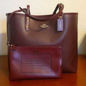 COACH REVERSIBLE CITY TOTE